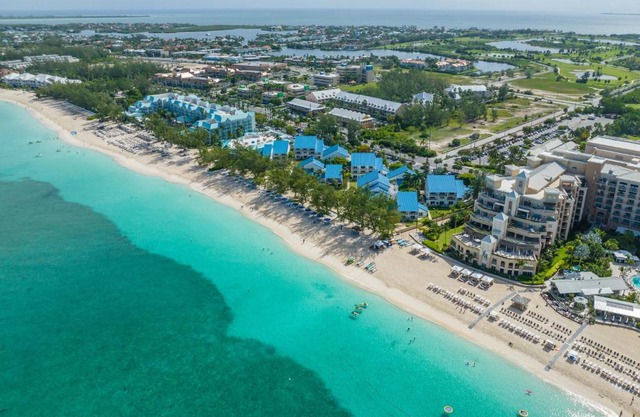Next to Ritz Carlton, Oceanview 1BR on Seven Mile Beach