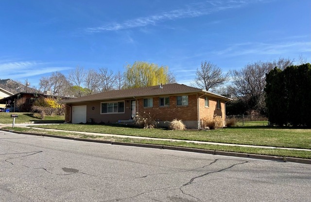 Next to Weber State and McKay-Dee Hospital, close to foothills. Patio and grill.