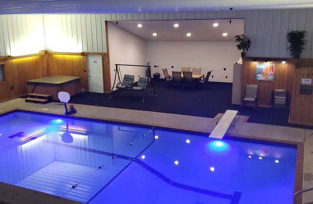 NFL Draft. 50 minutes to Lambeau field. 4 story house. Private location. Unique.