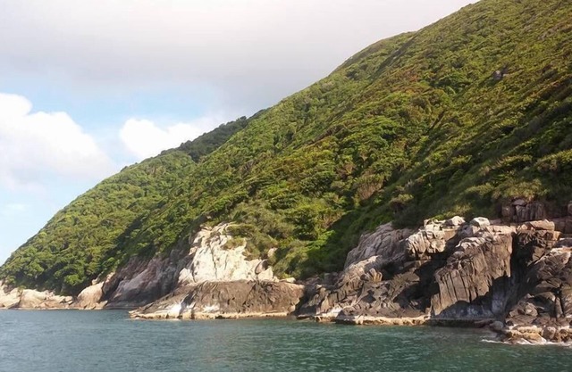 Nha Khach Con Dao