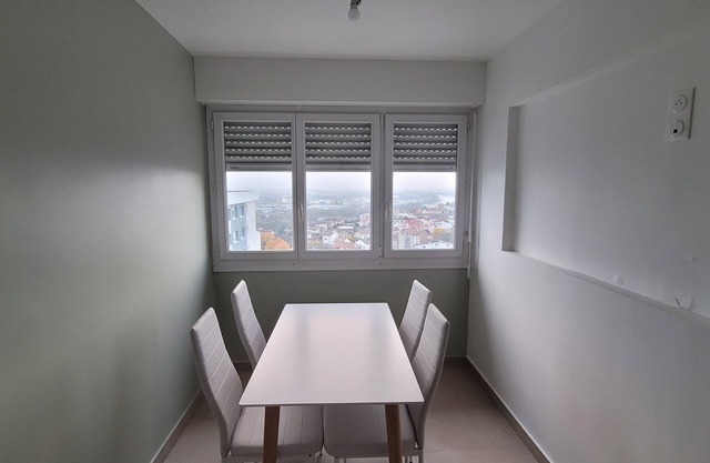 NIA RENT] Grand appartement avec parking privé au pied de paris- Stade de france