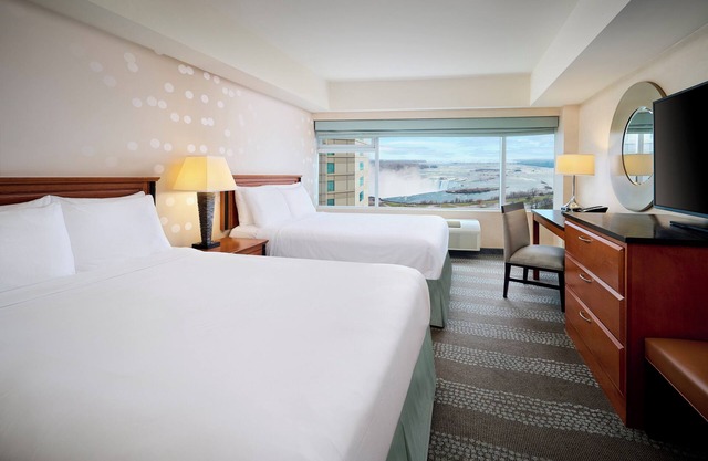 Niagara Fallsview Hotel & Suites