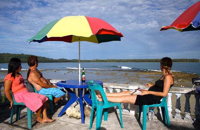 Nias Keyhole Surf Camp
