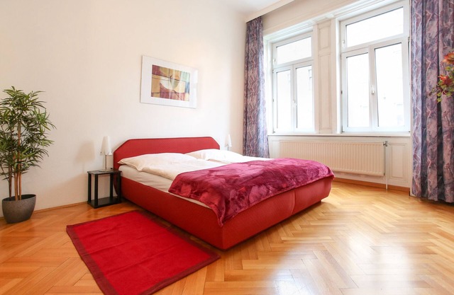 Bonito apartamento de 2 habitaciones con baño de lujo para hasta 4 personas.