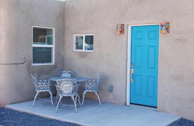 Nice 3-bedroom house with AC in Albuquerque near Historic Old Town
