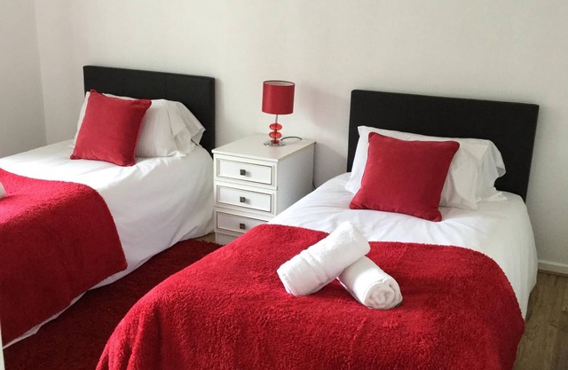 Bonita casa de 4 dormitorios cerca de Basildon Town Center para 8 personas
