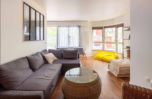 Nice 50m² located near Paris
