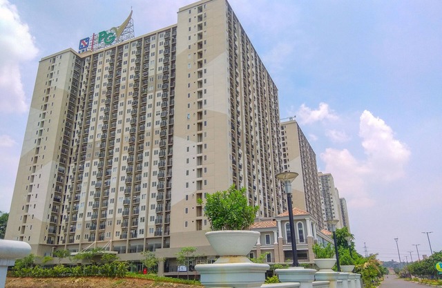 Nice and Comfort 1BR with Extra Room at Podomoro Golf View Apartment