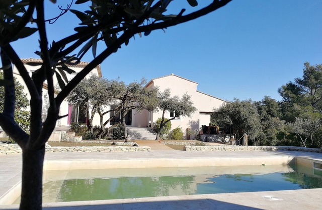 Bonita y espaciosa villa entre Nîmes y Uzès