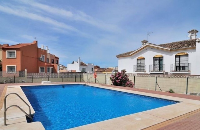 A 5 minutos andando del centro de Fuengirola. Casa ideal para familias o pareja.