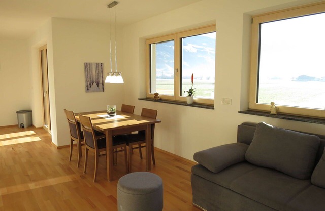Acogedor apartamento para 4 personas con WIFI, TV, balcón y aparcamiento