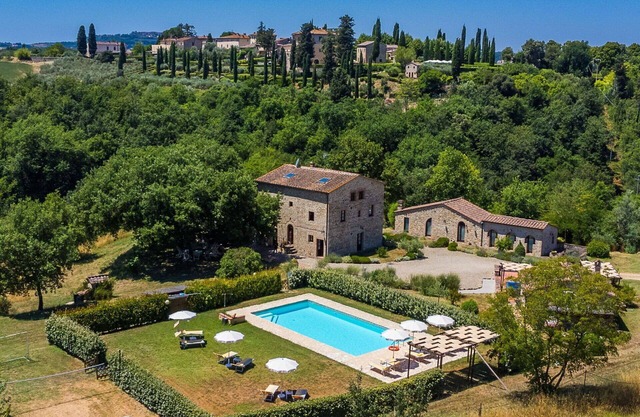Nice apartment in villa with private pool, A/C, WIFI, TV, patio, panoramic view and parking