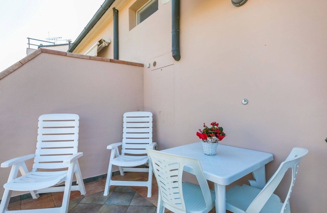 Bonito apartamento para 6 personas con A/C, WIFI, TV, balcón y aparcamiento