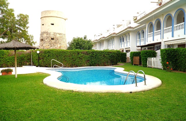 Bonito apartamento junto al mar