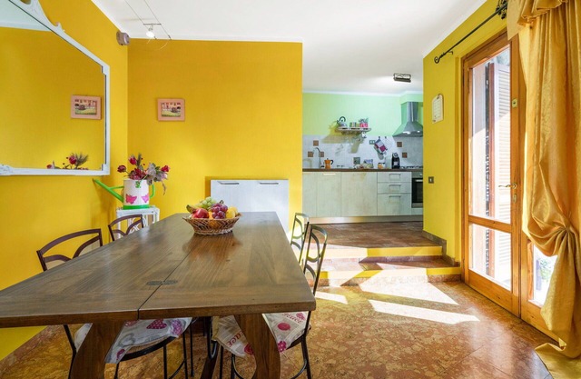 Acogedor apartamento con WIFI, TV, terraza, mascotas permitida, vista panorámica y aparcamiento