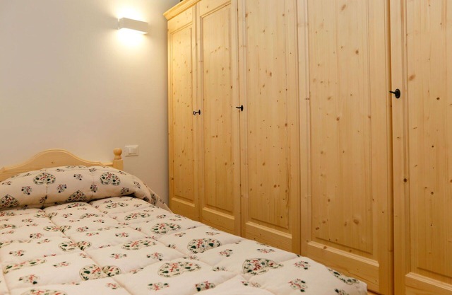 Precioso apartamento para 3 personas con WIFI, TV, patio, mascotas permitida y aparcamiento