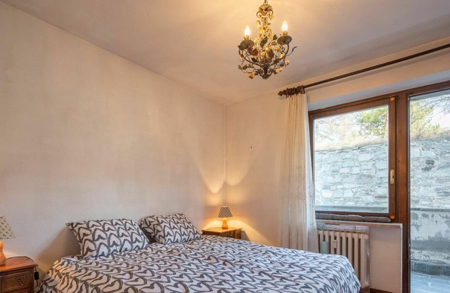 Acogedor apartamento para 4 personas con TV, terraza, mascotas permitida y aparcamiento