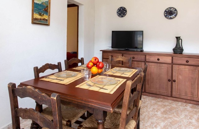 Nice apartment for 4 guests with WIFI, TV, balcony and parking