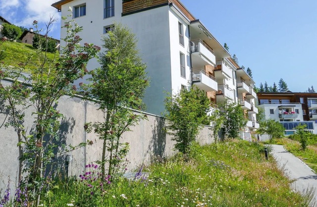 Nice apartment for 4 people with WIFI, TV, balcony, pets allowed and parking