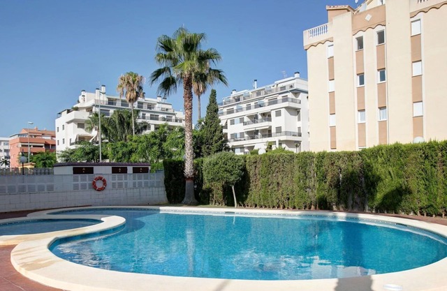 Nice apartment for 4 people with A/C, WIFI, pool, TV and parking