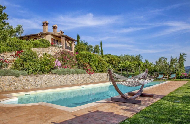 Apartamento con piscina, WIFI, TV, patio, mascotas permitida, vista panorámica, aparcamiento