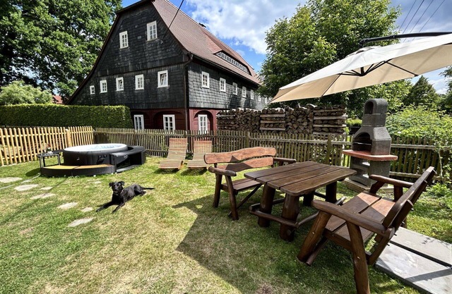 Precioso apartamento para 7 personas con WIFI, jacuzzi, TV, patio, mascotas permitida y aparcamiento