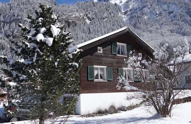Hermoso apartamento para 6 personas con WIFI, TV, balcón y aparcamiento