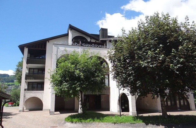 Hermoso apartamento para 4 personas con WIFI, piscina, TV y balcón