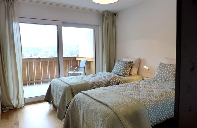 Acogedor apartamento con WIFI, TV, balcón, mascotas permitida, vista panorámica y aparcamiento