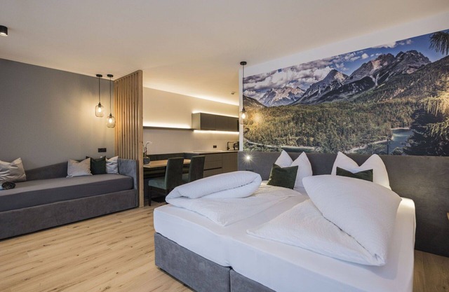 Nice apartment for 4 people with WIFI, pool, TV, terrace and parking