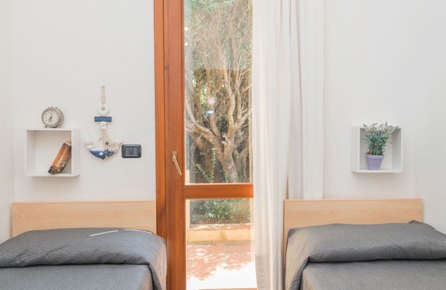 Nice apartment in villa for 4 guests with WIFI, TV, terrace and parking