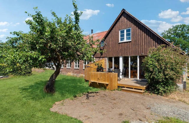 Bonito apartamento en Aakirkeby con.