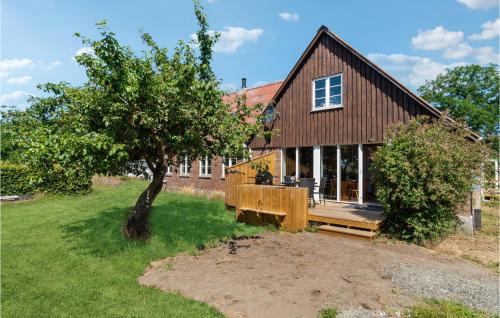 Nice Apartment In Aakirkeby With Wifi