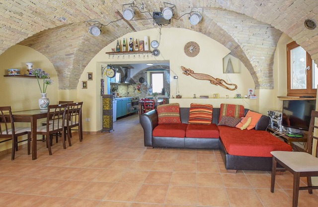 Bonito apartamento en Castilenti con.