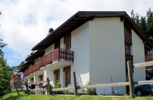 Hermoso apartamento en villa con WIFI, TV, terraza, mascotas permitida y aparcamiento