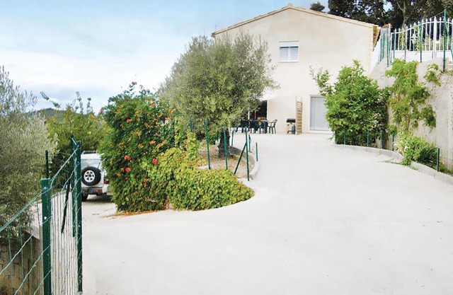 Nice apartment in Coggia with 2 Bedrooms, Internet and Outdoor swimming pool