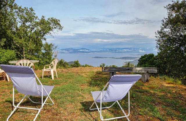 Bonito apartamento en Coti Chiavari