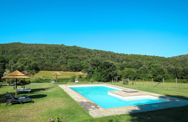 Bonito apartamento en villa con piscina, WIFI, TV, patio, vista panorámica, aparcamiento