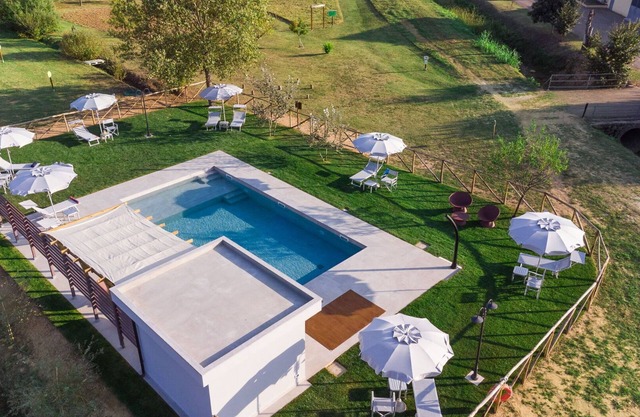 Bonito apartamento en villa para 4 personas con piscina, A/C, WIFI, TV y aparcamiento