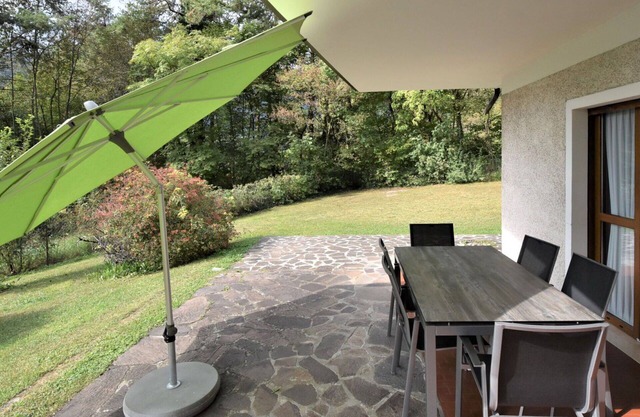 Acogedor apartamento en villa con WIFI, TV, terraza, mascotas permitida y aparcamiento