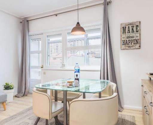 Nice Apartment with Veranda in Gaia - 3D