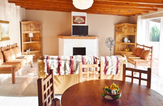 Bonita villa costera con vista al mar!