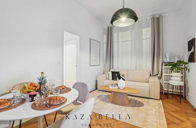 Nice flat in Neuilly sur Seine