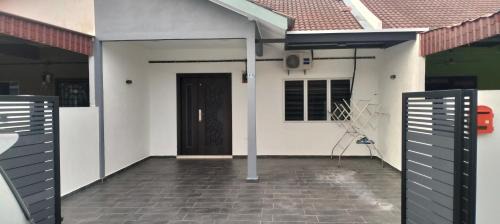 Nice House At Alor Gajah near UITM UTEM