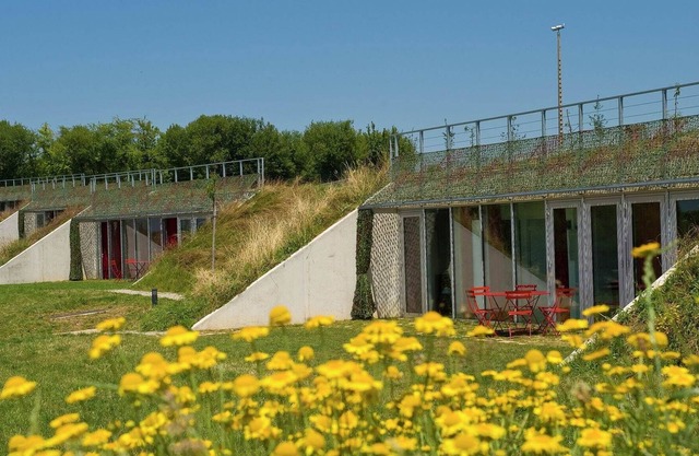 Moderna casa de vacaciones en un paisaje montañoso cerca de Brive