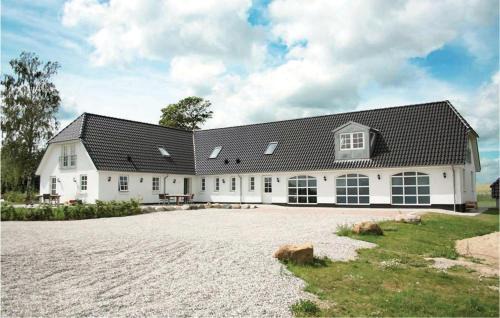 Nice Home In Allingåbro With Sauna