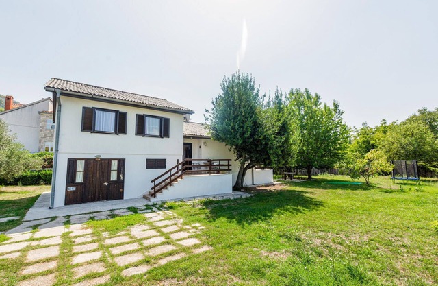 Bonita casa en Blato na Cetini con WiFi