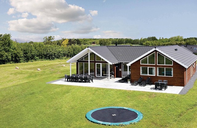 Acogedora casa en Bogense con sauna