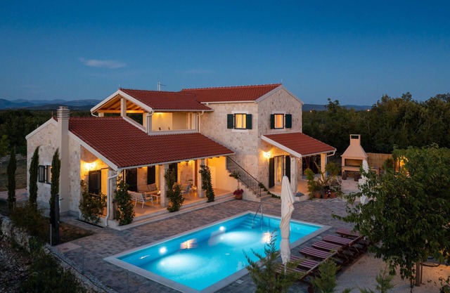 Preciosa casa en Sibenik con cocina