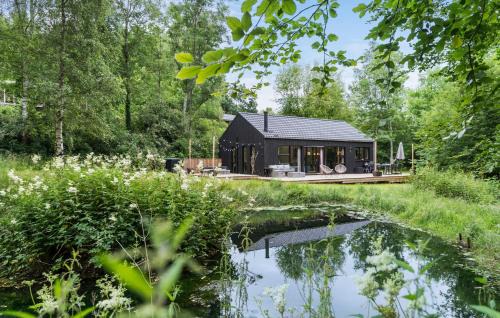 Nice Home In Ebeltoft With Wifi